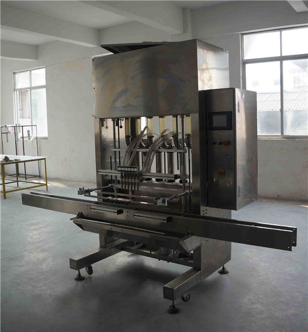 آلة تعبئة زجاجات الزيت الأساسية